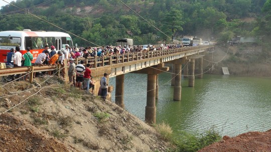 Chết bất thường do tử vong dưới s&ocirc;ng nhưng kh&ocirc;ng c&oacute; dấu hiệu chết đuổi
