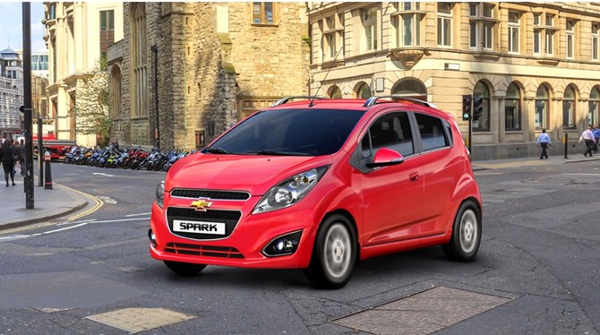 Tại Việt Nam, Chevrolet Spark  chiếm nhiều ưu thế trong d&ograve;ng &ocirc; t&ocirc; gi&aacute; rẻ. Ảnh: Thanh ni&ecirc;n