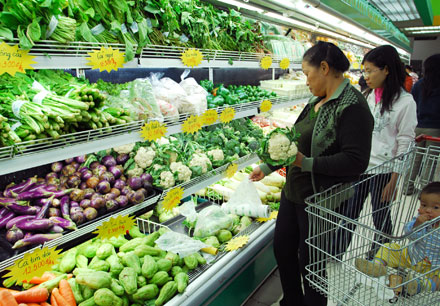 Điện xăng tăng gi&aacute; v&agrave; t&aacute;c động 13Win18 đa dạng khuyến mãi