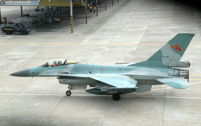 Mới đây, Bộ Quốc phòng Indonesia đã quyết định triển khai chiến đấu cơ F-16 Fighting Falcon đến bảo vệ đảo Natuna.