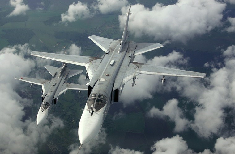 Sức mạnh của chiến đấu cơ Su-24 của Nga khiến Hải qu&acirc;n Mỹ cũng phải ki&ecirc;ng d&egrave;