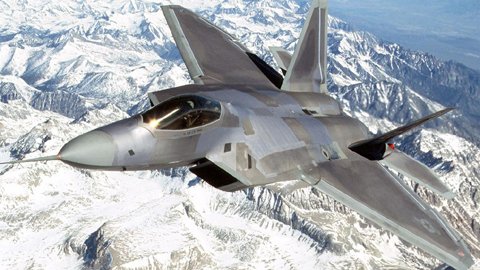 Gi&aacute; th&agrave;nh kh&ocirc;ng tưởng, sức mạnh ấn tượng, Raptor F-22 ch&iacute;nh l&agrave; một đại diện cho những chiến đấu cơ mạnh nhất thế giới