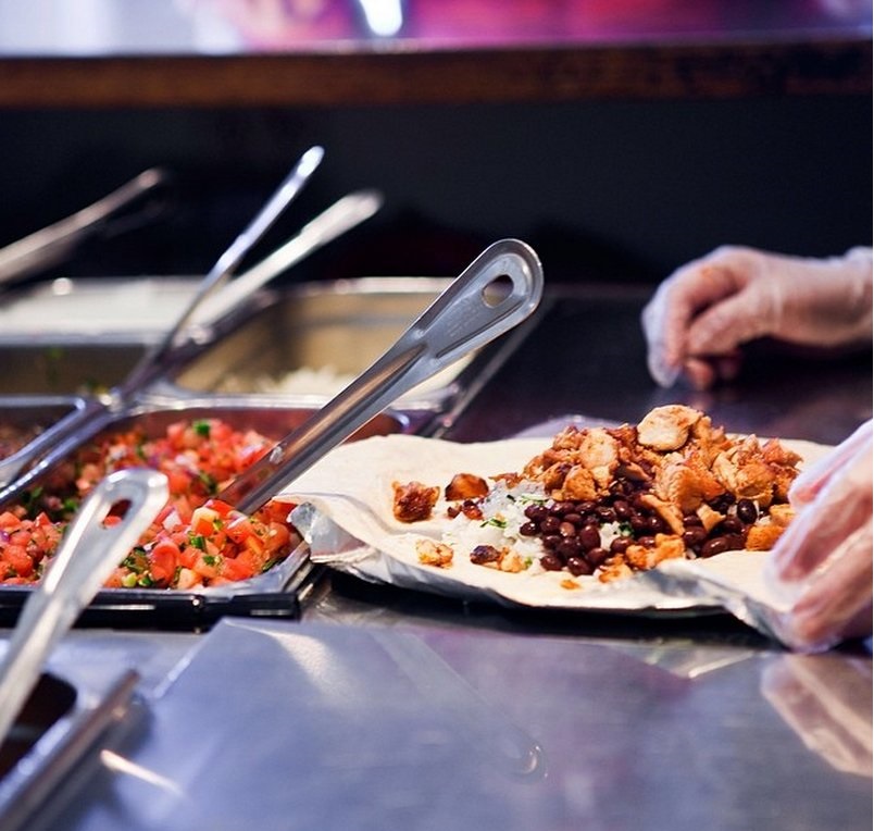 Chipotle nổi tiếng với những 13Win OKVIP Cá cược bóng đá tươi ngon v&agrave; tốt cho 13Win19 ưu đãi hấp dẫn