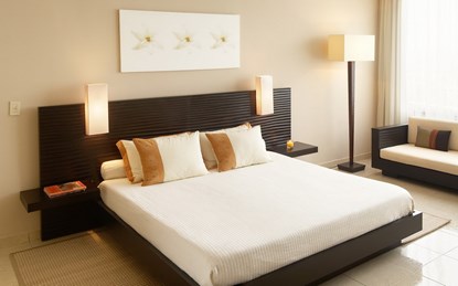M&agrave;u sắc chăn gối v&agrave; đệm trải giường cũng l&agrave; một yếu tố quan trọng mang lại giấc ngủ ngon 