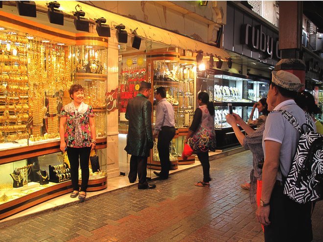 Chợ vàng Gold Souk là chợ vàng rẻ nhất thế giới Chợ vàng Gold Souk là chợ vàng rẻ nhất thế giới