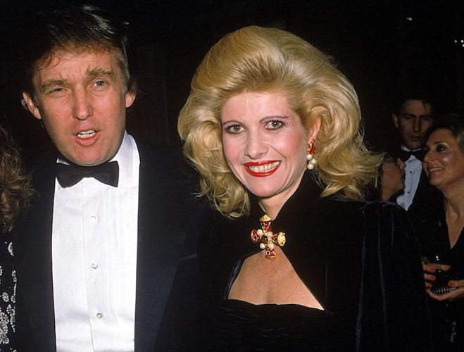  Tỷ ph&uacute; Donald Trump v&agrave; người vợ đầu ti&ecirc;n. Ảnh: Kiến thức 