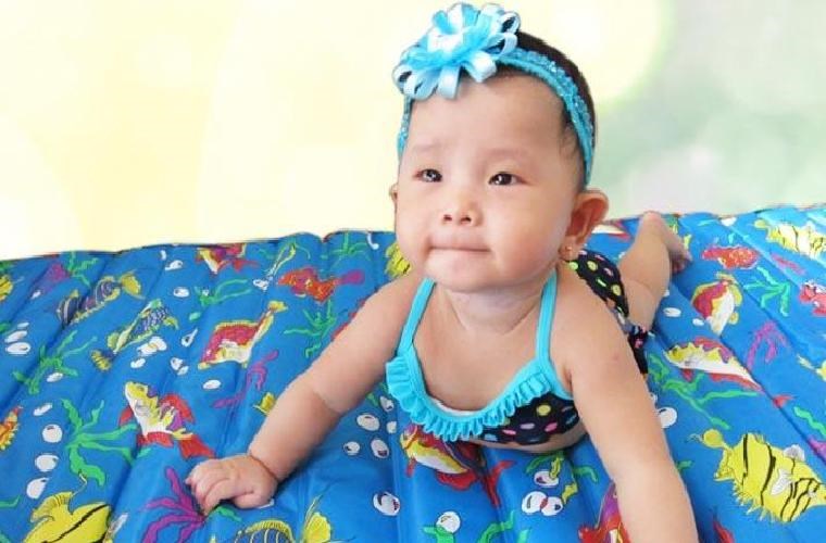 Cha mẹ kh&ocirc;ng n&ecirc;n sử dụng đệm nước m&aacute;t cho b&eacute; qu&aacute; thường xuy&ecirc;n