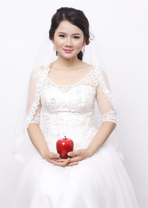 Chọn v&aacute;y cưới cho c&ocirc; d&acirc;u mũm mĩm chất liệu ren sẽ khiến c&ocirc; d&acirc;u xinh đẹp hơn