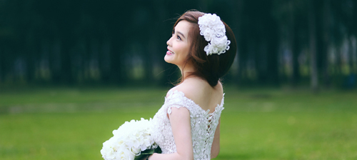 Chọn v&aacute;y cưới cho c&ocirc; d&acirc;u nhỏ xinh che khuyết điểm, t&ocirc;n th&ecirc;m vẻ gợi cảm