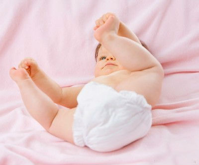 C&aacute;ch đ&oacute;ng bỉm, t&atilde; giấy cho trẻ nhỏ