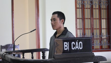 Bị c&aacute;o Lương Ph&ograve; Huy&ecirc;n