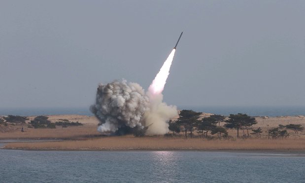Triều Ti&ecirc;n ph&oacute;ng t&ecirc;n lửa trong một bức ảnh được KCNA c&ocirc;ng bố ng&agrave;y 1/4