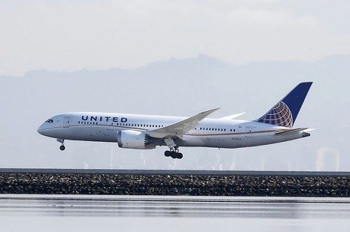 H&atilde;ng United Airlines cho rằng việc y&ecirc;u cầu gia đ&igrave;nh c&oacute; con tự kỷ rời m&aacute;y bay l&agrave; v&igrave; sự an to&agrave;n v&agrave; thoải m&aacute;i của c&aacute;c h&agrave;nh kh&aacute;ch kh&aacute;c