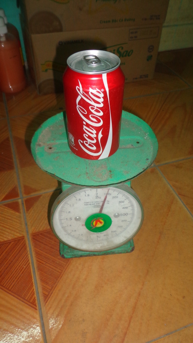 Sản phẩm coca - cola thiếu trọng lượng