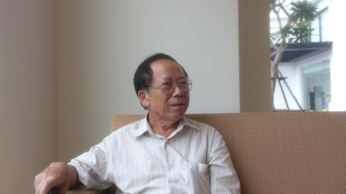 PGS.TS. Nguyễn Duy Thịnh trao đổi về th&ocirc;ng tin cơm nguội đổi m&agrave;u đỏ đang g&acirc;y x&ocirc;n xao