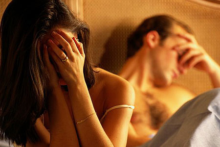 Nốt mụn n&agrave;o tố c&aacute;o chị em mắc ung thư &lsquo;c&ocirc; b&eacute;&rsquo;?