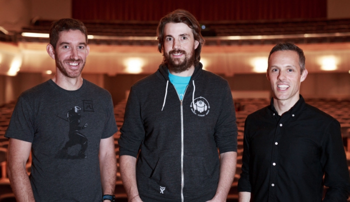 Từ tr&aacute;i sang phải: Đồng s&aacute;ng lập/đồng CEO Atlassian: Scott Farquhar v&agrave; Mike Cannon-Brooks; Chủ tịch Jay Simons