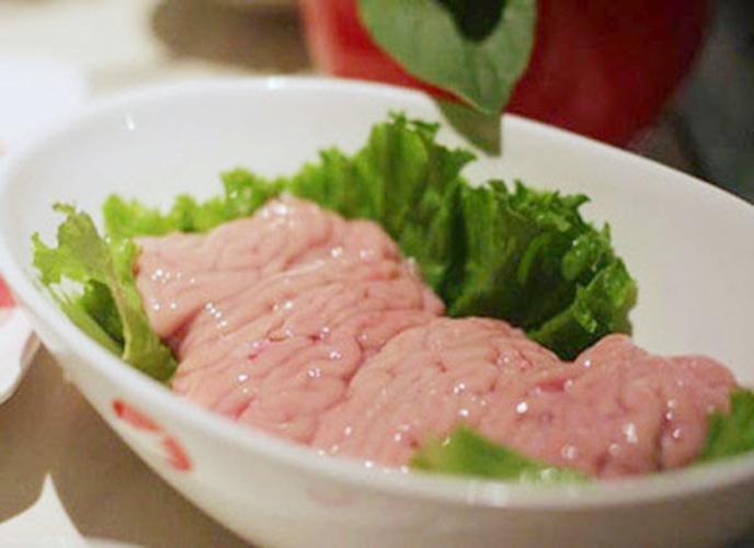 Ăn &oacute;c lợn nhiều c&oacute; thể g&acirc;y xơ vữa động mạch. Ảnh minh họa 