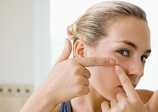  Sử dụng thuốc kh&aacute;ng sinh qu&aacute; sớm v&agrave; trong thời gian d&agrave;i sẽ g&acirc;y n&ecirc;n t&igrave;nh trạng kh&aacute;ng thuốc. Ảnh minh họa