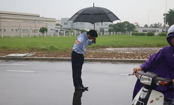 Hải Ph&ograve;ng: D&acirc;n mạng th&iacute;ch th&uacute; với c&acirc;y xăng ''chuẩn Nhật'' mọc l&ecirc;n tại đất cảng