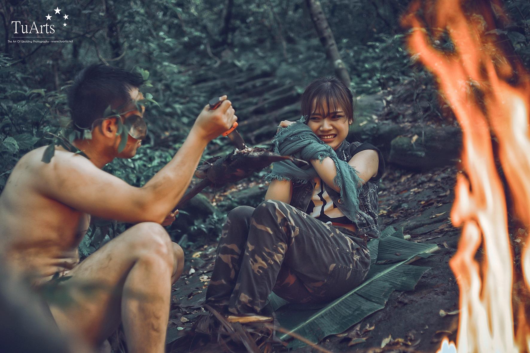 Bộ ảnh cưới đẹp lạ lùng với phong cách Tazan