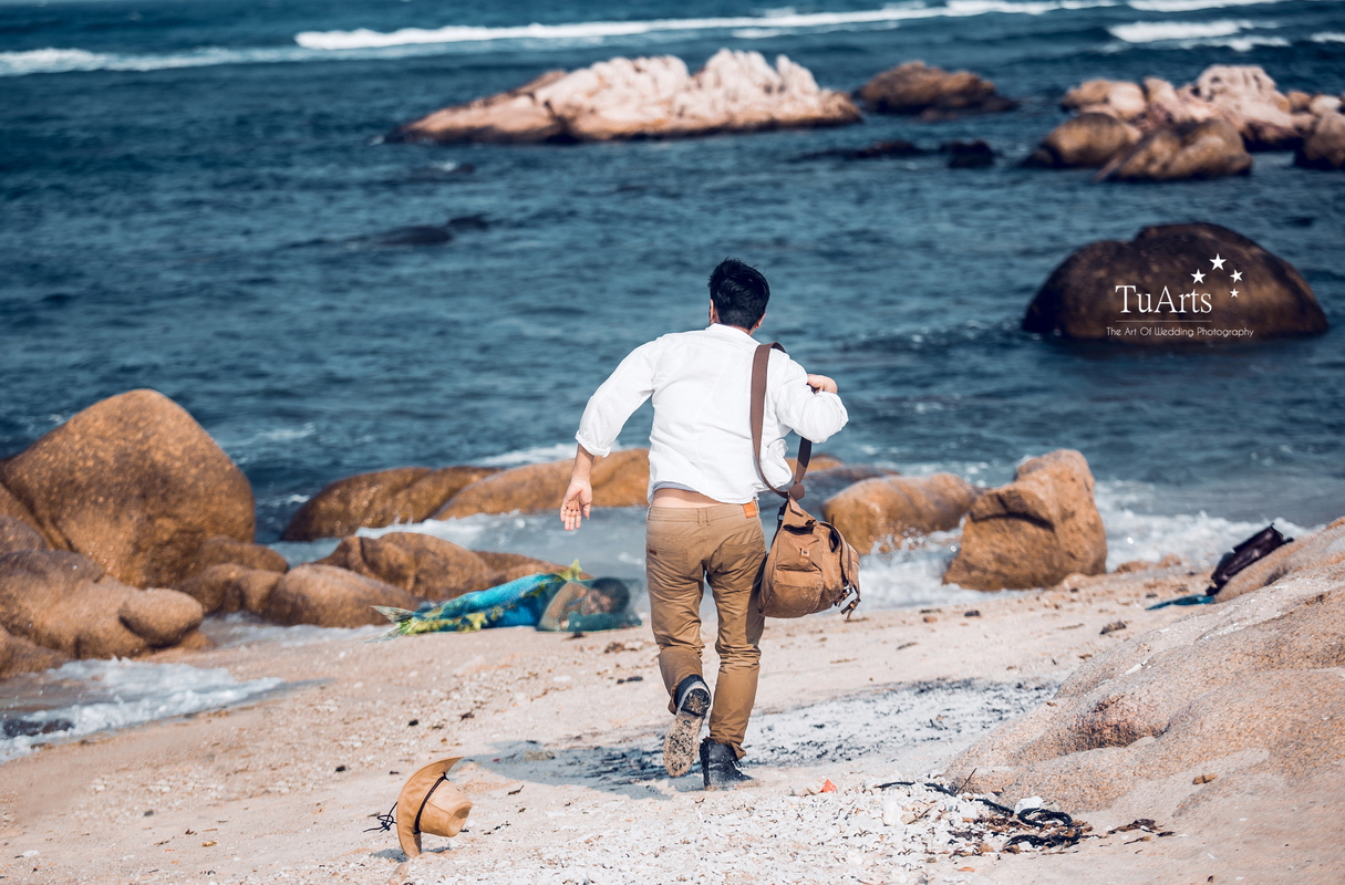 Bộ ảnh cưới 'chuyện t&igrave;nh n&agrave;ng ti&ecirc;n c&aacute;' b&ecirc;n bờ biển Nha Trang