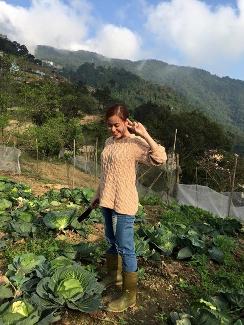 Ho&agrave;ng Th&ugrave;y Linh khoe căn biệt thự đang x&acirc;y của gia đ&igrave;nh