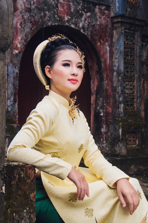 Sao Việt: Vợ Duy Nhân tái xuất làm mẫu ảnh với vẻ kiêu sa 'hút hồn' 