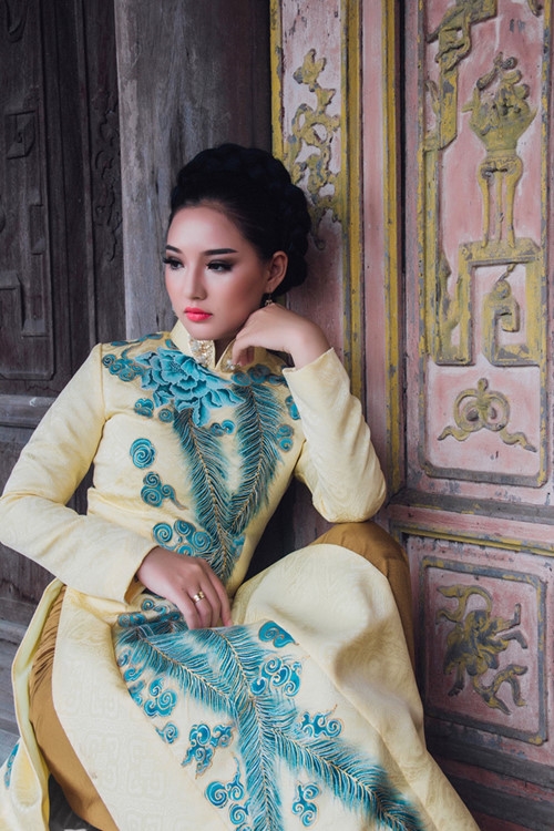 Sao Việt: Vợ Duy Nhân tái xuất làm mẫu ảnh với vẻ kiêu sa 'hút hồn' 