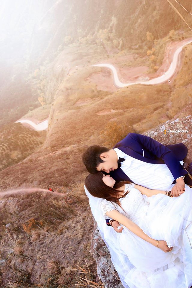&lsquo;Phi&ecirc;u&rsquo; c&ugrave;ng bộ ảnh cưới độc đ&aacute;o của cặp đ&ocirc;i m&ecirc; phượt