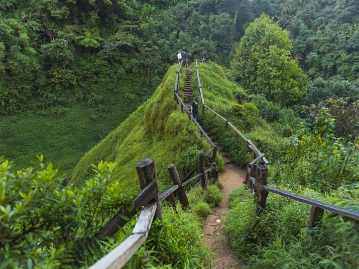 5 địa điểm du lịch m&ugrave;a thu bạn nhất định phải đến trước tuổi 25