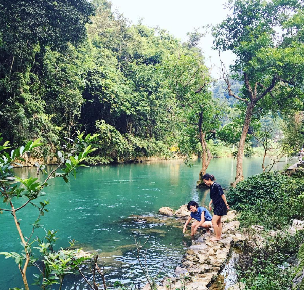 Du lịch Cao Bằng, bạn nhớ về thăm hang P&aacute;c B&oacute;   