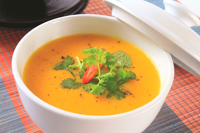 B&eacute; ăn g&igrave; để ph&ograve;ng bệnh thường gặp v&agrave;o m&ugrave;a thu