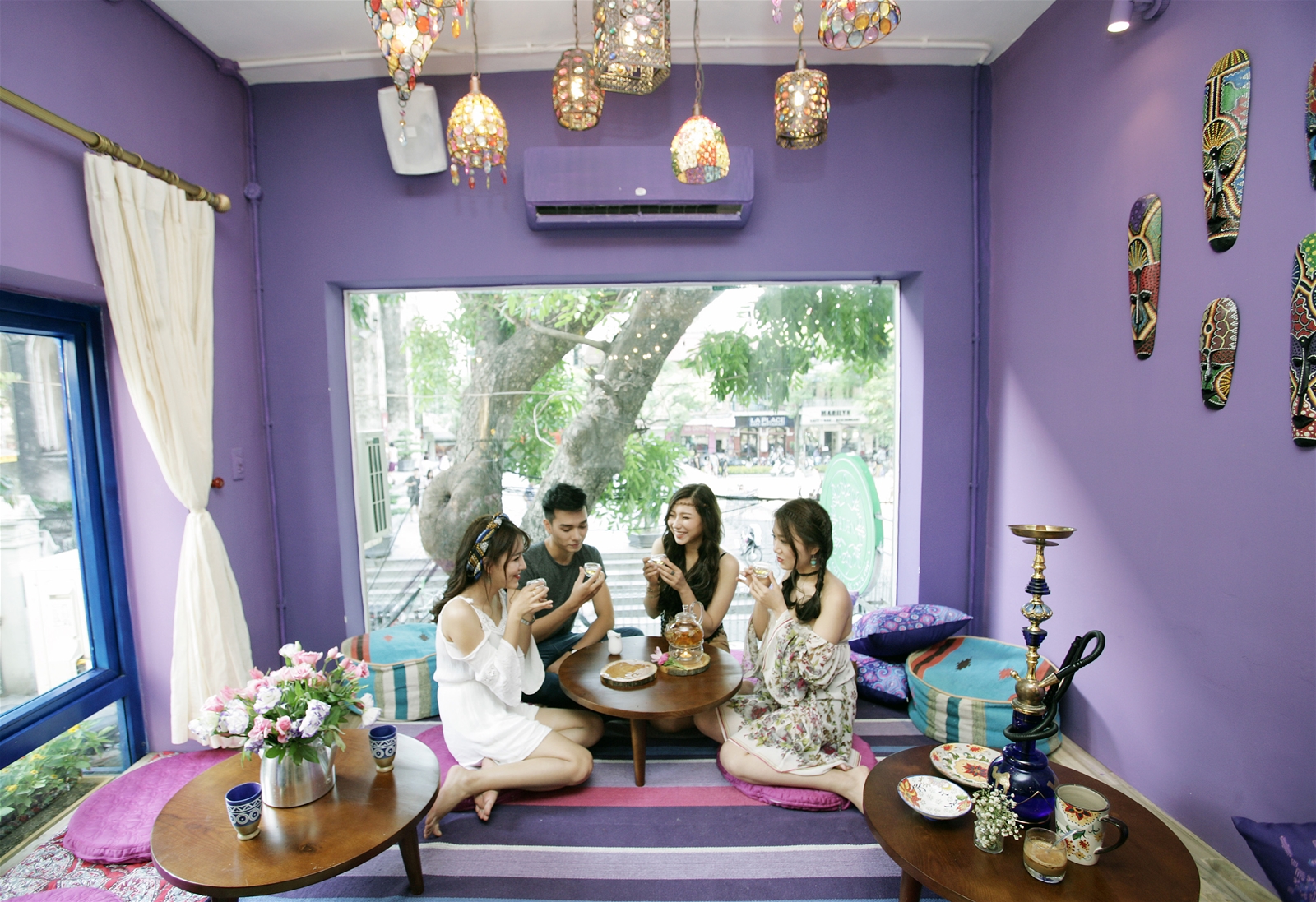 Giới trẻ &lsquo;ph&aacute;t sốt&rsquo; với vườn địa đ&agrave;ng giữa l&ograve;ng H&agrave; Nội