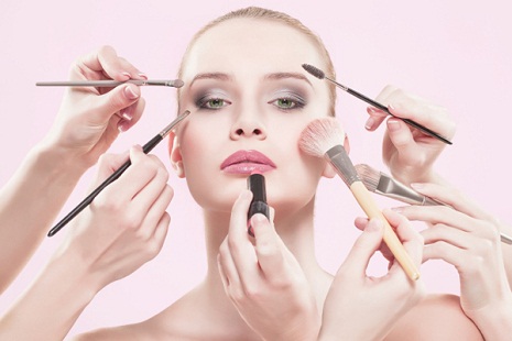 9 nguy&ecirc;n nh&acirc;n g&acirc;y mụn trứng c&aacute; bạn kh&ocirc;ng n&ecirc;n bỏ qua