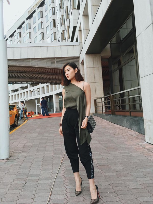 Bộ sưu tập đồ hiệu h&agrave;ng tỷ đồng của bạn g&aacute;i Tiến Đạt