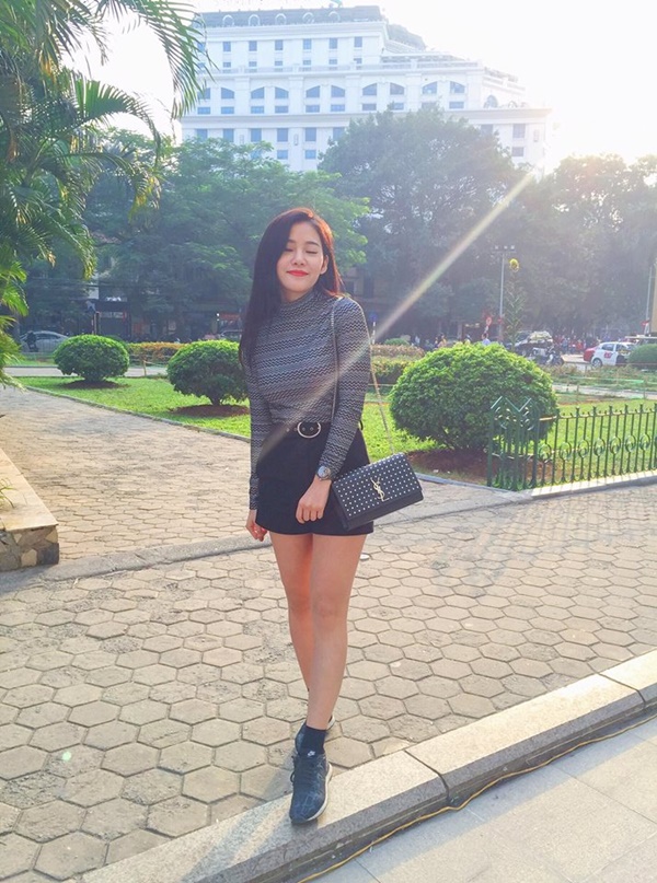 Bộ sưu tập đồ hiệu h&agrave;ng tỷ đồng của bạn g&aacute;i Tiến Đạt