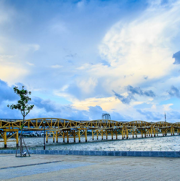 Cầu Nguyễn Văn Trỗi - điểm check-in mới nổi của giới trẻ Đ&agrave; Nẵng