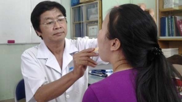 Ung thư lưỡi tăng cao do lầm tưởng nhiệt miệng