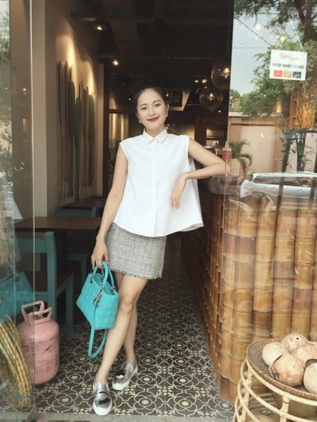 Bóc mác loạt đồ hàng hiệu của 'cô Tấm' Hạ Vi