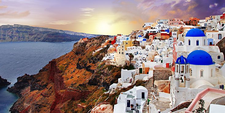 Chu du Hi Lạp v&agrave; kh&aacute;m ph&aacute; những ng&ocirc;i nh&agrave; nấm ở Santorini