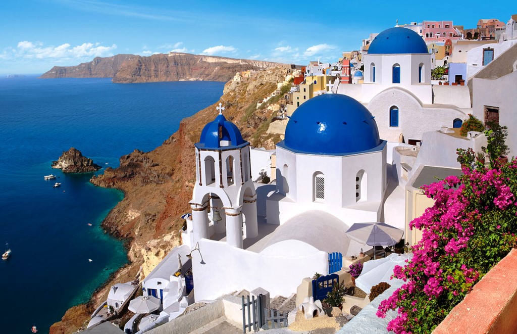 Chu du Hi Lạp v&agrave; kh&aacute;m ph&aacute; những ng&ocirc;i nh&agrave; nấm ở Santorini