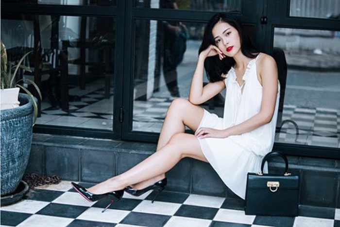 Bóc mác loạt đồ hàng hiệu của 'cô Tấm' Hạ Vi