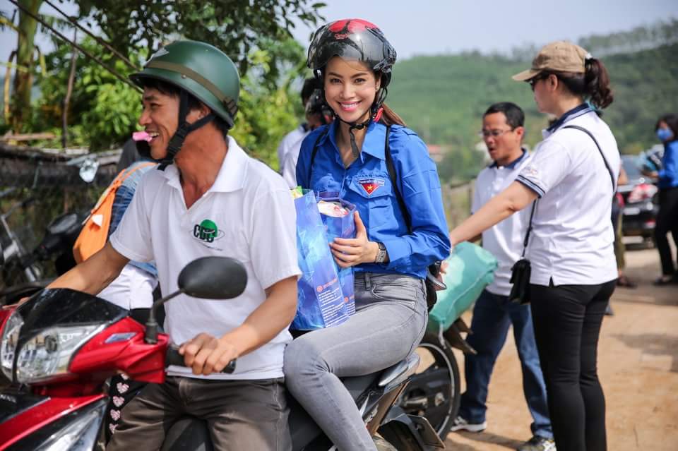 Phạm Hương: Đẹp ở tấm l&ograve;ng, đẹp cả trong nh&acirc;n c&aacute;ch