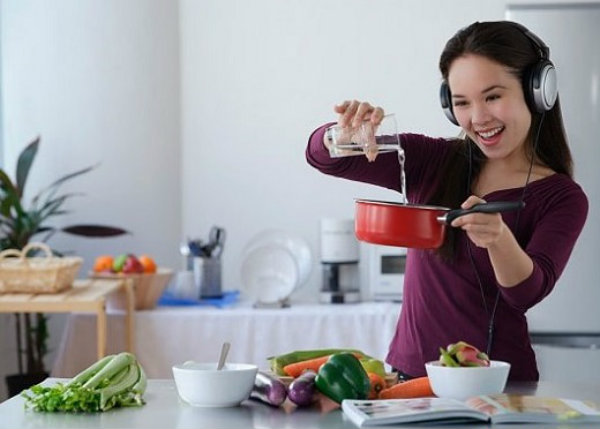 'Rước bệnh v&agrave;o người' bởi những sai lầm khi nấu ăn m&agrave; ai cũng mắc phải