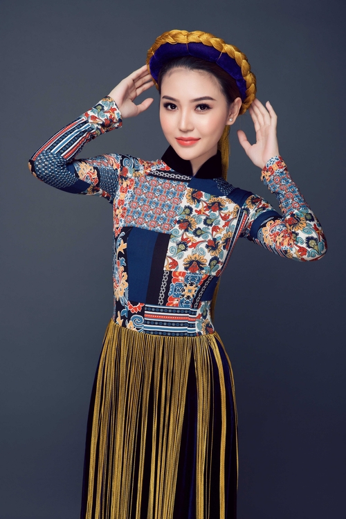 Ngọc Duy&ecirc;n ki&ecirc;u sa trong trang phục &aacute;o d&agrave;i tại Miss Global Beauty Queen
