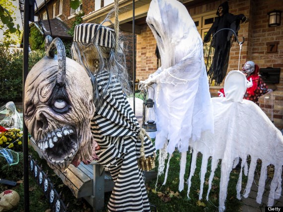 Tự trang tr&iacute; nh&agrave; đẹp, độc trong dịp lễ Halloween
