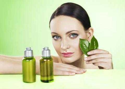 Phương ph&aacute;p l&agrave;m trắng da cực nhanh bằng tr&agrave; xanh bạn đ&atilde; thử