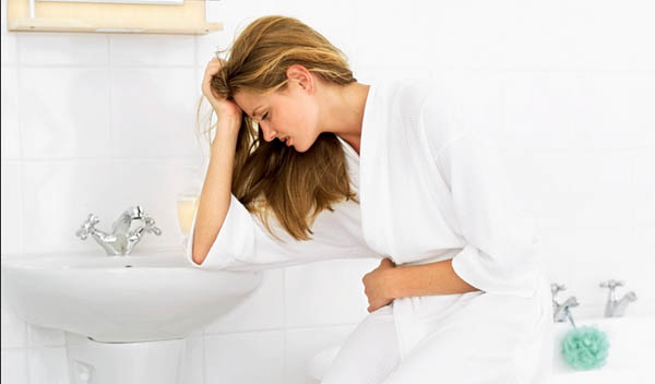 Điều g&igrave; xảy ra nếu cơ thể bạn thiếu nước thường xuy&ecirc;n