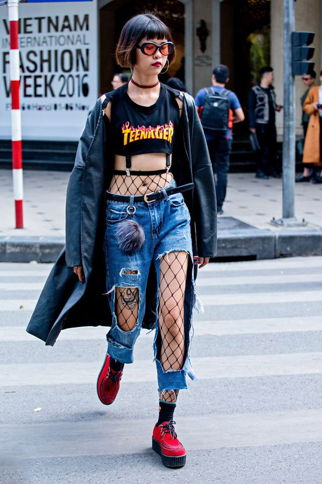 Đây có phải những thảm họa thời trang của Vietnam International Fashion Week? Đây có phải những thảm họa thời trang của Vietnam International Fashion Week?
